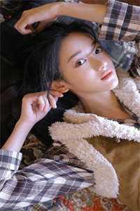主角叫李骁的